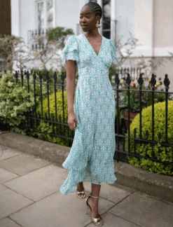 Lotta Gold Metallic Fil Coupé Maxi Dress - Pale Green Carnation Print