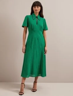 Reya Techni Voile Midi Dress - Emerald Green 17 Reya Techni Voile Midi Dress - Emerald Green -The Modern Femme Sales AU24 D627 REYA EMERALDGREEN LS 3015