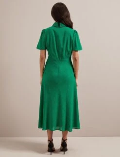 Reya Techni Voile Midi Dress - Emerald Green 19 Reya Techni Voile Midi Dress - Emerald Green -The Modern Femme Sales AU24 D627 REYA EMERALDGREEN LS 3125