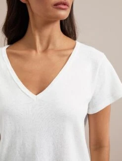 Madison Linen Blend V Neck Knit T-Shirt - White -The Modern Femme Sales SU24 K187 MADISON WHITE LS 3609